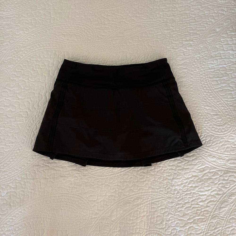 black lululemon pace rival skirt